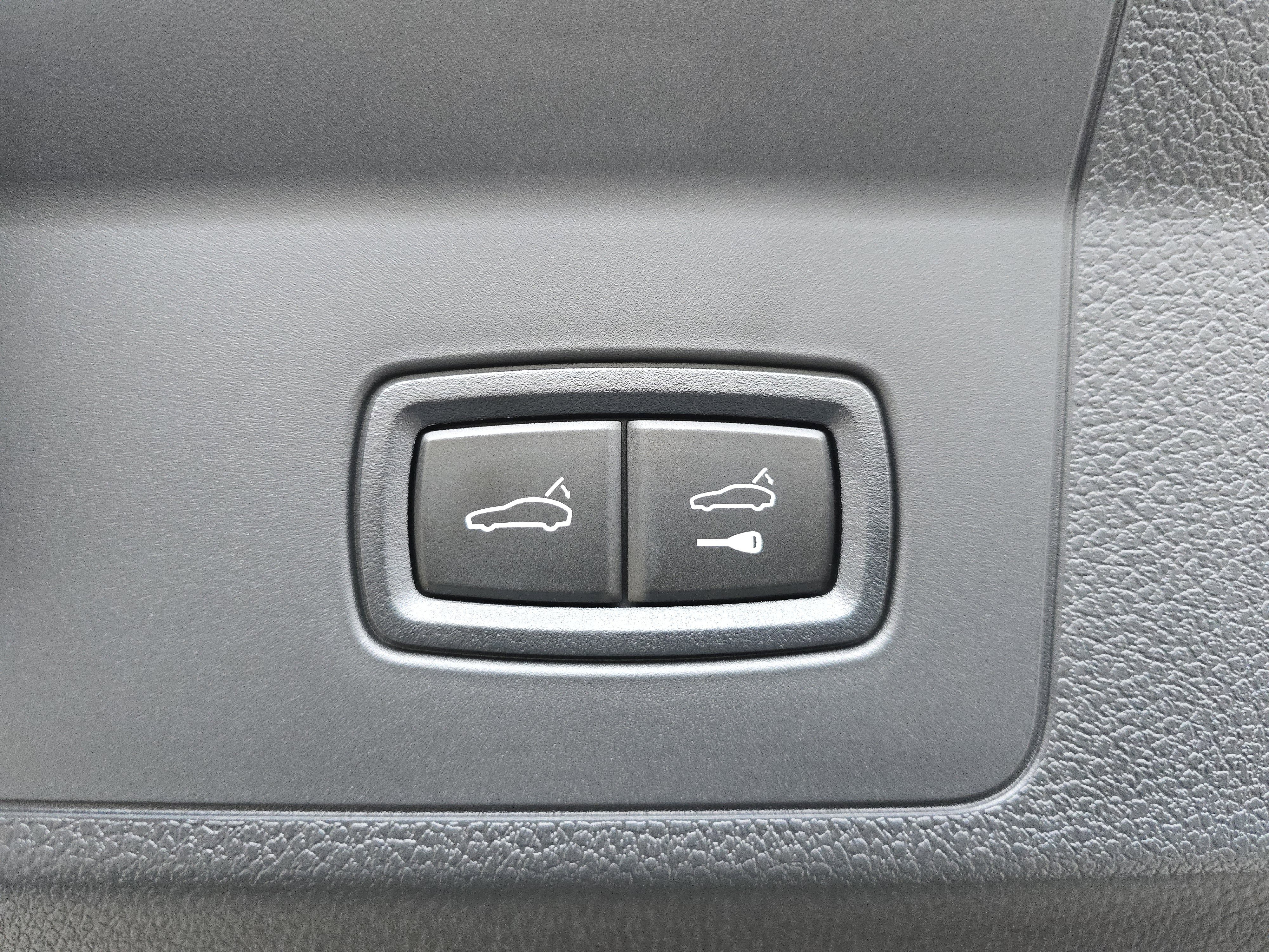 New 2026 Porsche Panamera 4 image 16