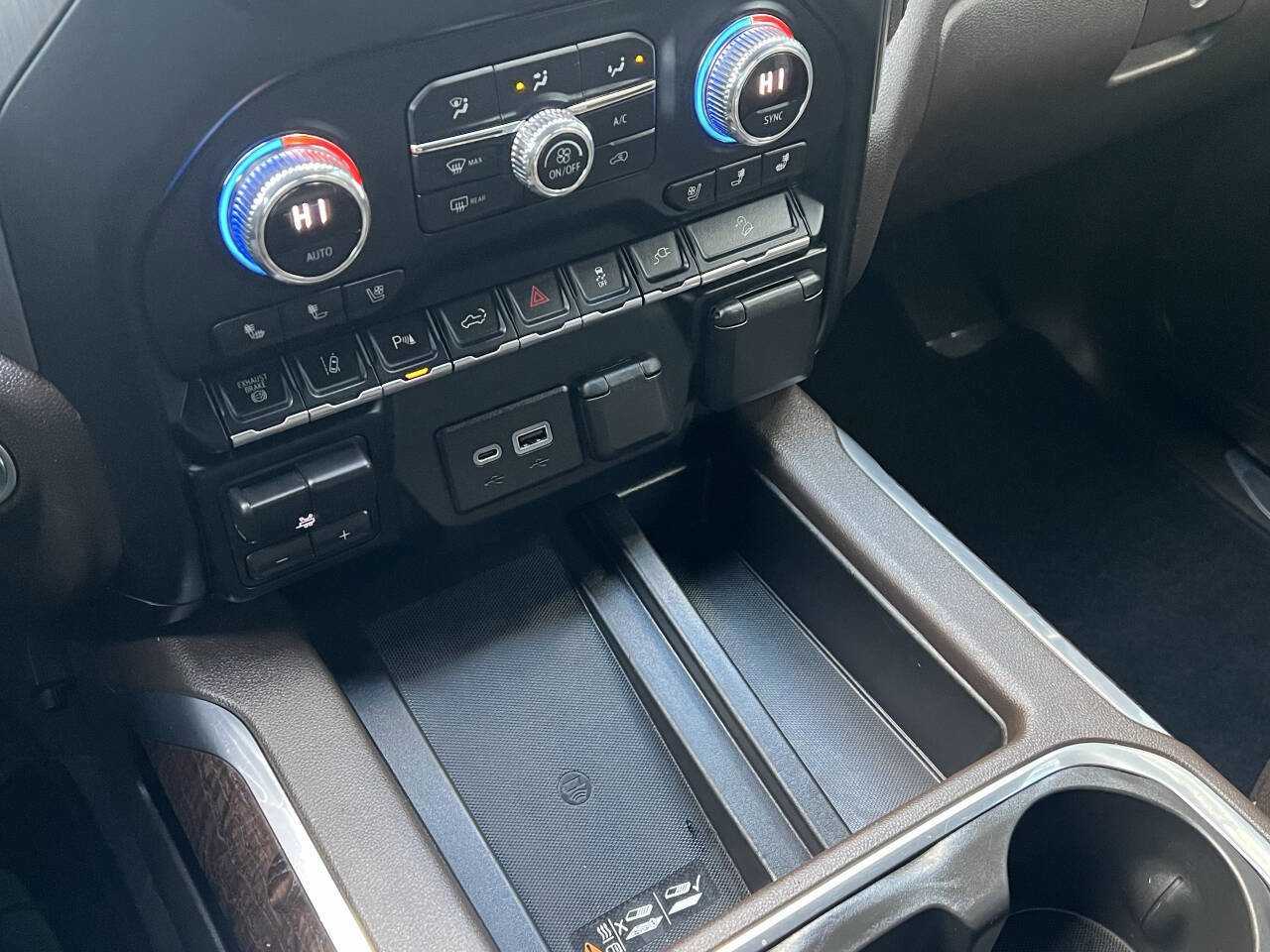 Used 2020 GMC Sierra 2500 Denali w/ Technology Package image 41