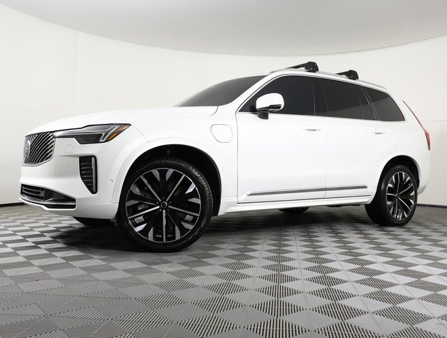 Used 2025 Volvo XC90 T8 Ultra w/ Protection Package Premier