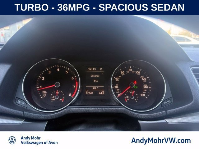 Used 2018 Volkswagen Passat 2.0T R-Line FWD image 22