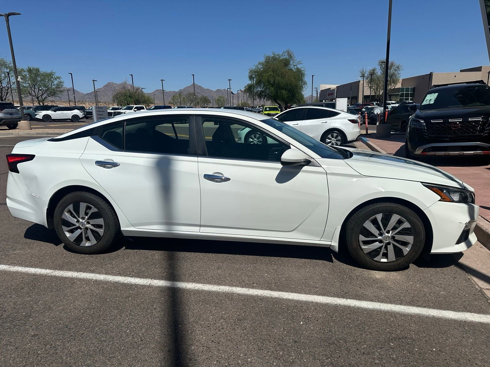 Used 2019 Nissan Altima 2.5 S FWD image 2