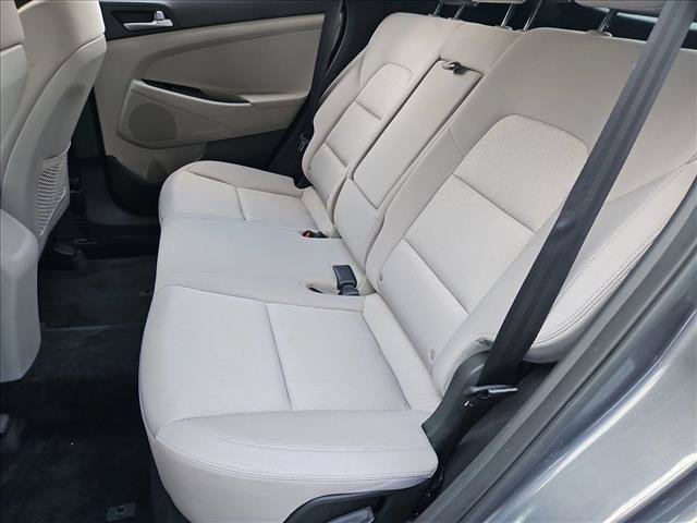 Used 2017 Hyundai Tucson SE w/ SE Popular Package 02 AWD/4WD image 17