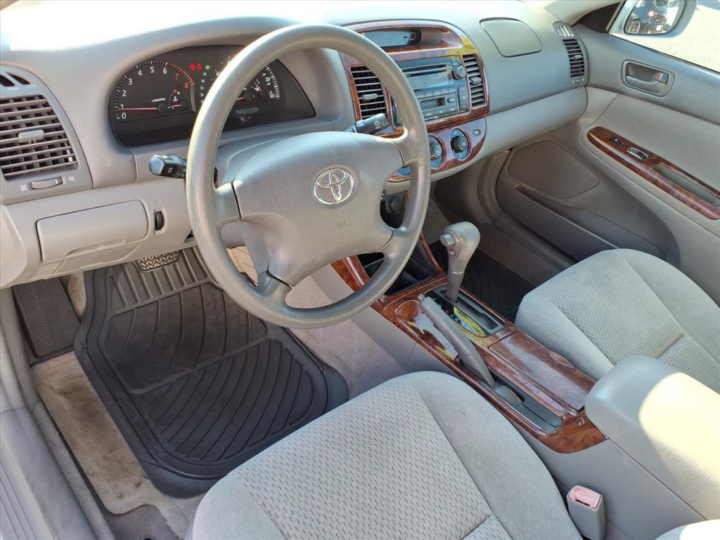 Used 2004 Toyota Camry LE FWD image 6