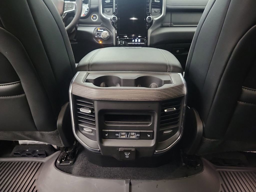 Used 2025 RAM 1500 Laramie AWD/4WD image 22