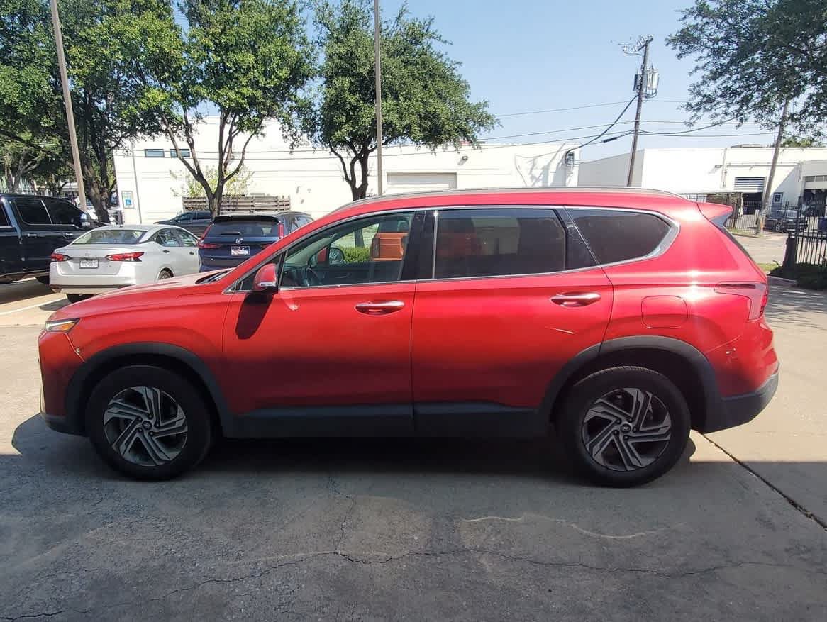 Used 2023 Hyundai Santa Fe SEL FWD image 2
