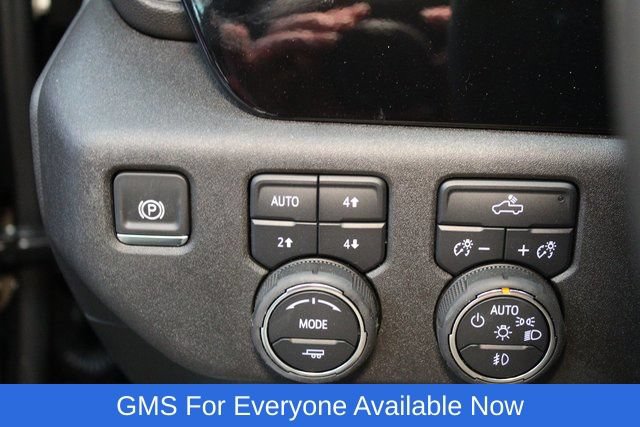 New 2025 Chevrolet Silverado 1500 RST w/ Z71 Off-Road Package AWD/4WD image 18