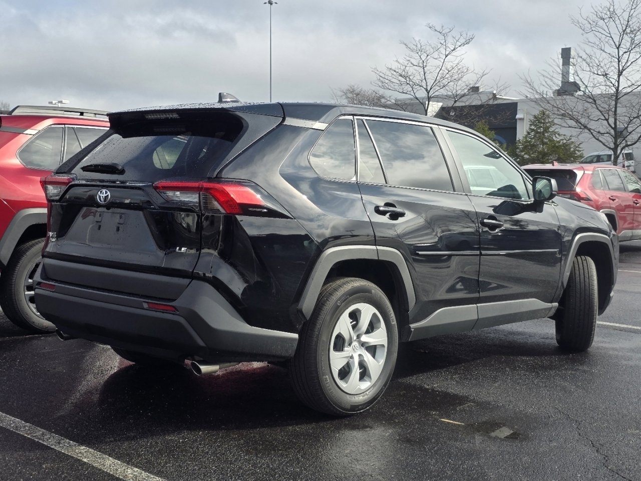 Used 2023 Toyota RAV4 LE image 7