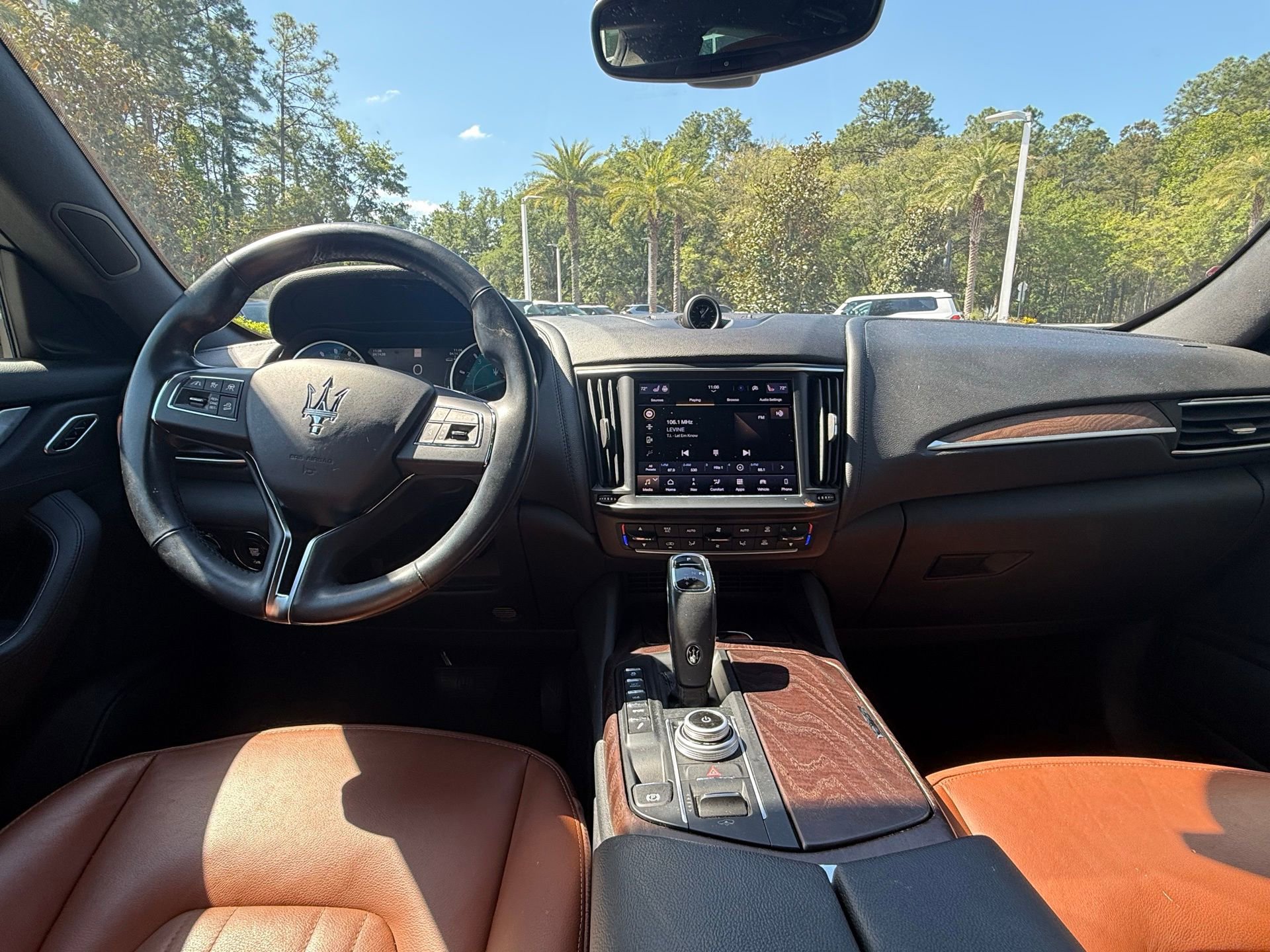 Certified 2023 Maserati Levante GT image 30