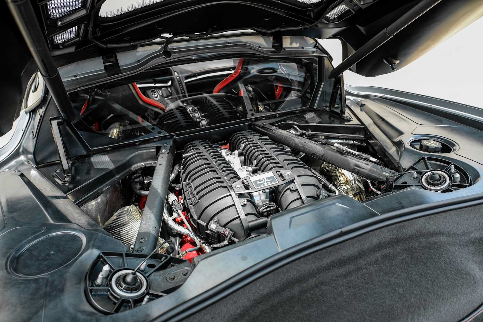 Used 2025 Chevrolet Corvette Z06 RWD image 38