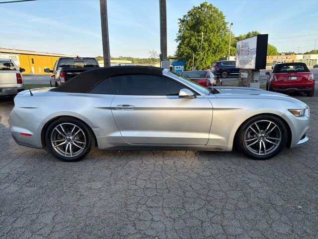 Used 2017 Ford Mustang Premium RWD image 5