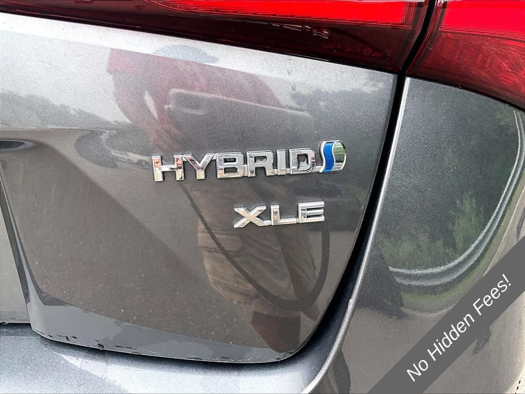Used 2022 Toyota Prius XLE FWD image 8