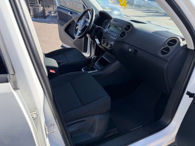 Used 2013 Volkswagen Tiguan S AWD/4WD image 28