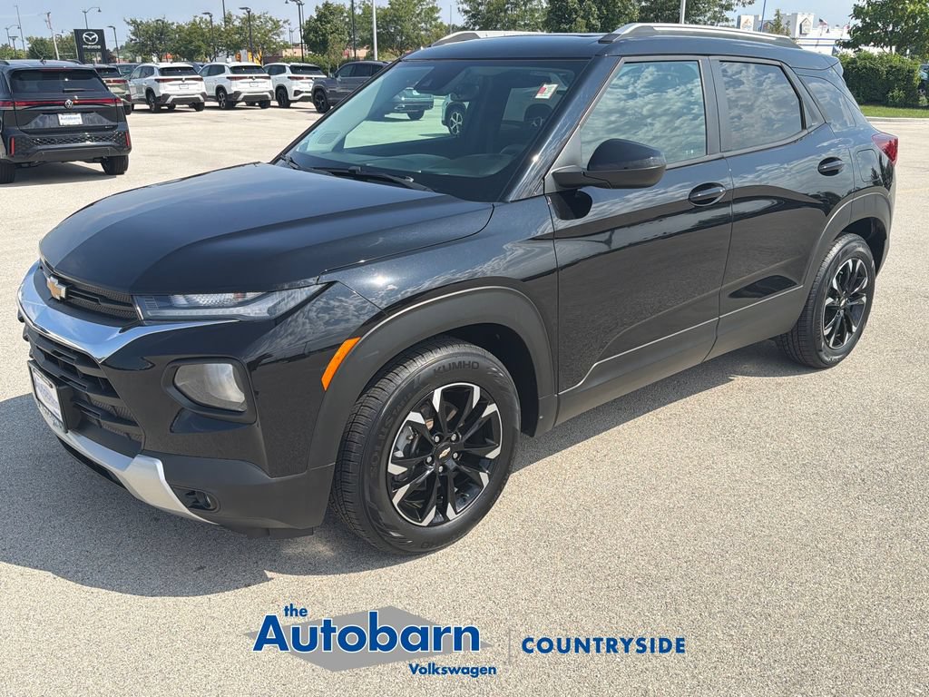 Used 2021 Chevrolet TrailBlazer LT w/ Sun and Liftgate Package FWD image 3