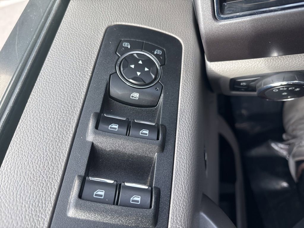 Used 2019 Ford F150 XLT w/ Equipment Group 302A Luxury image 16