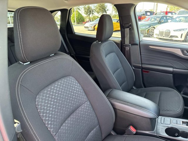 Used 2025 Ford Escape Active image 17