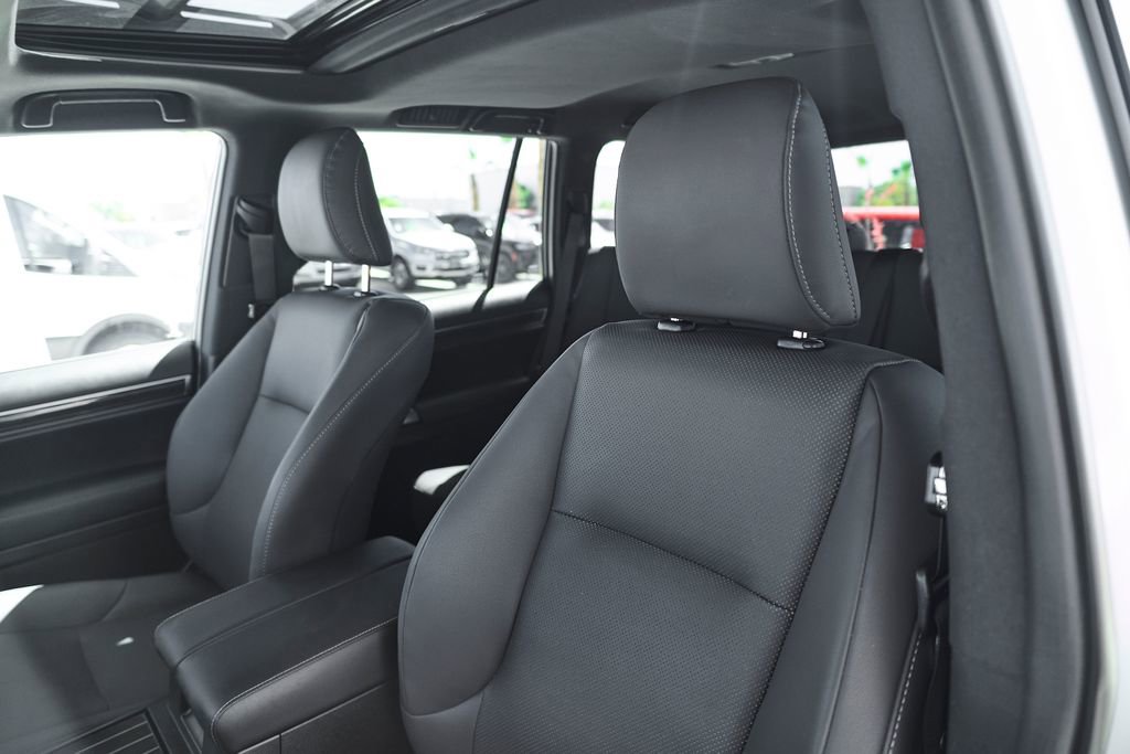 Used 2023 Lexus GX 460 Premium w/ Premium Plus Package AWD/4WD image 39