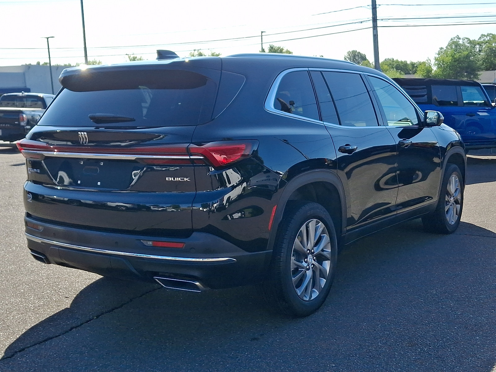 Used 2026 Buick Enclave Preferred AWD/4WD image 4