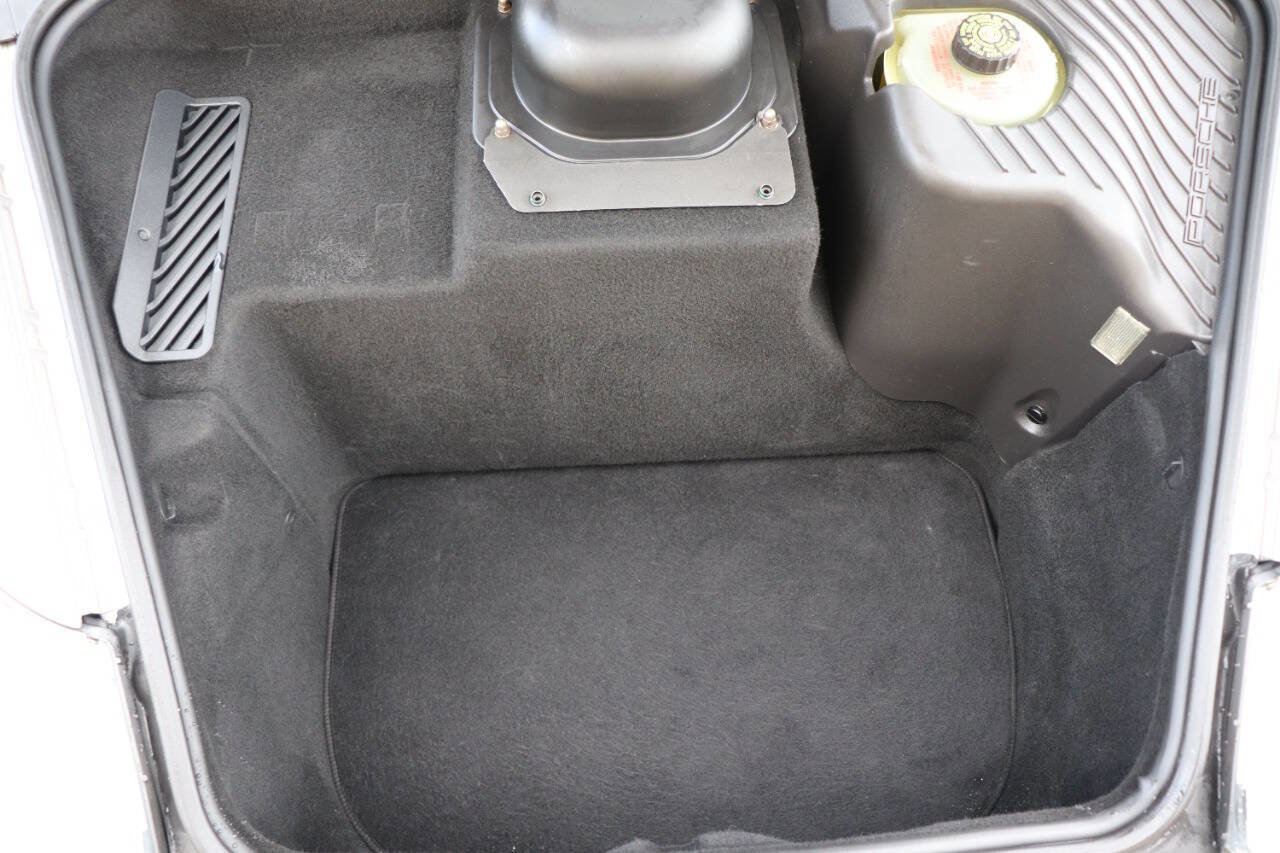 Used 2003 Porsche 911 Carrera 4 image 24