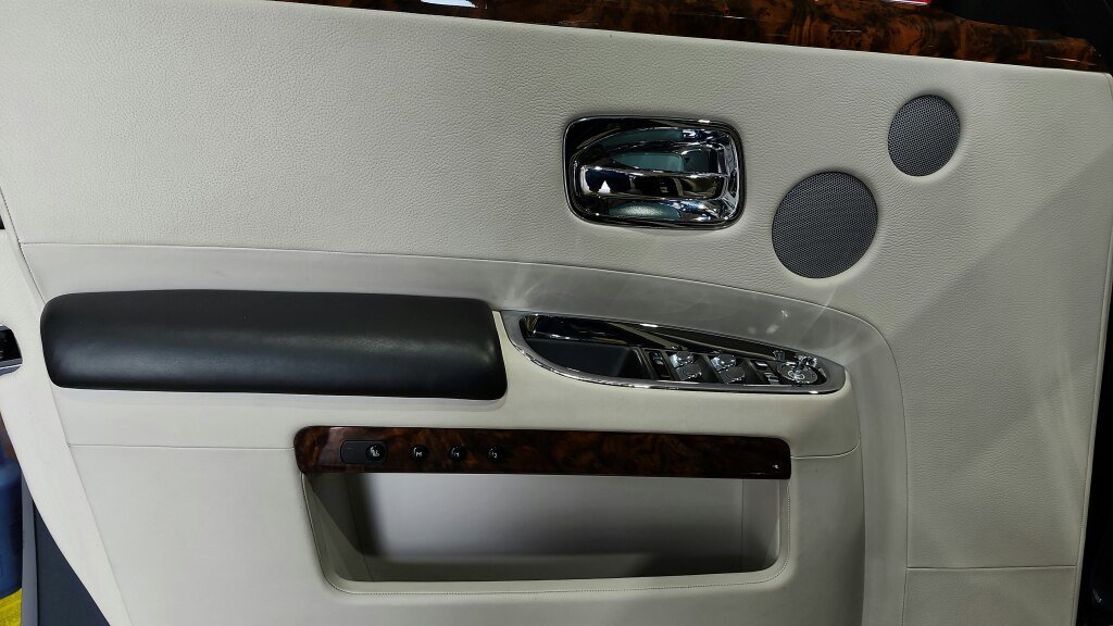 Used 2013 Rolls-Royce Ghost RWD image 28