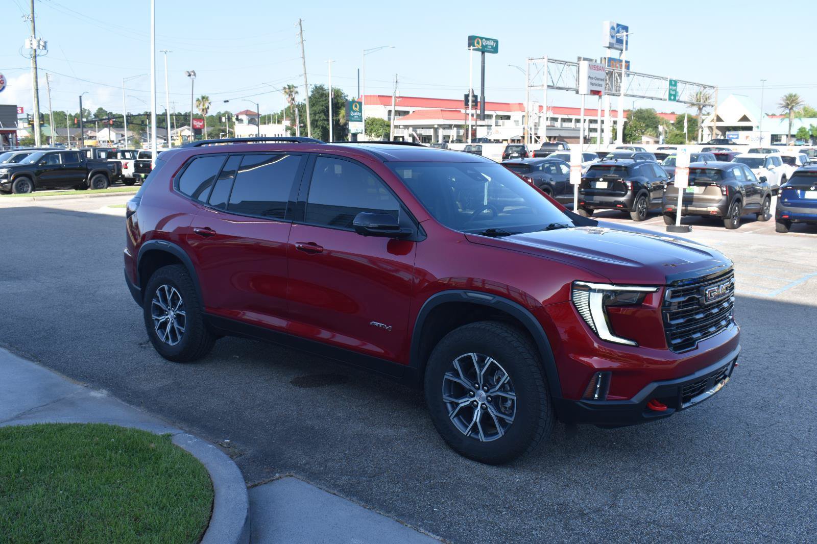 Used 2026 GMC Acadia AT4 w/ Luxury Package AWD/4WD image 17