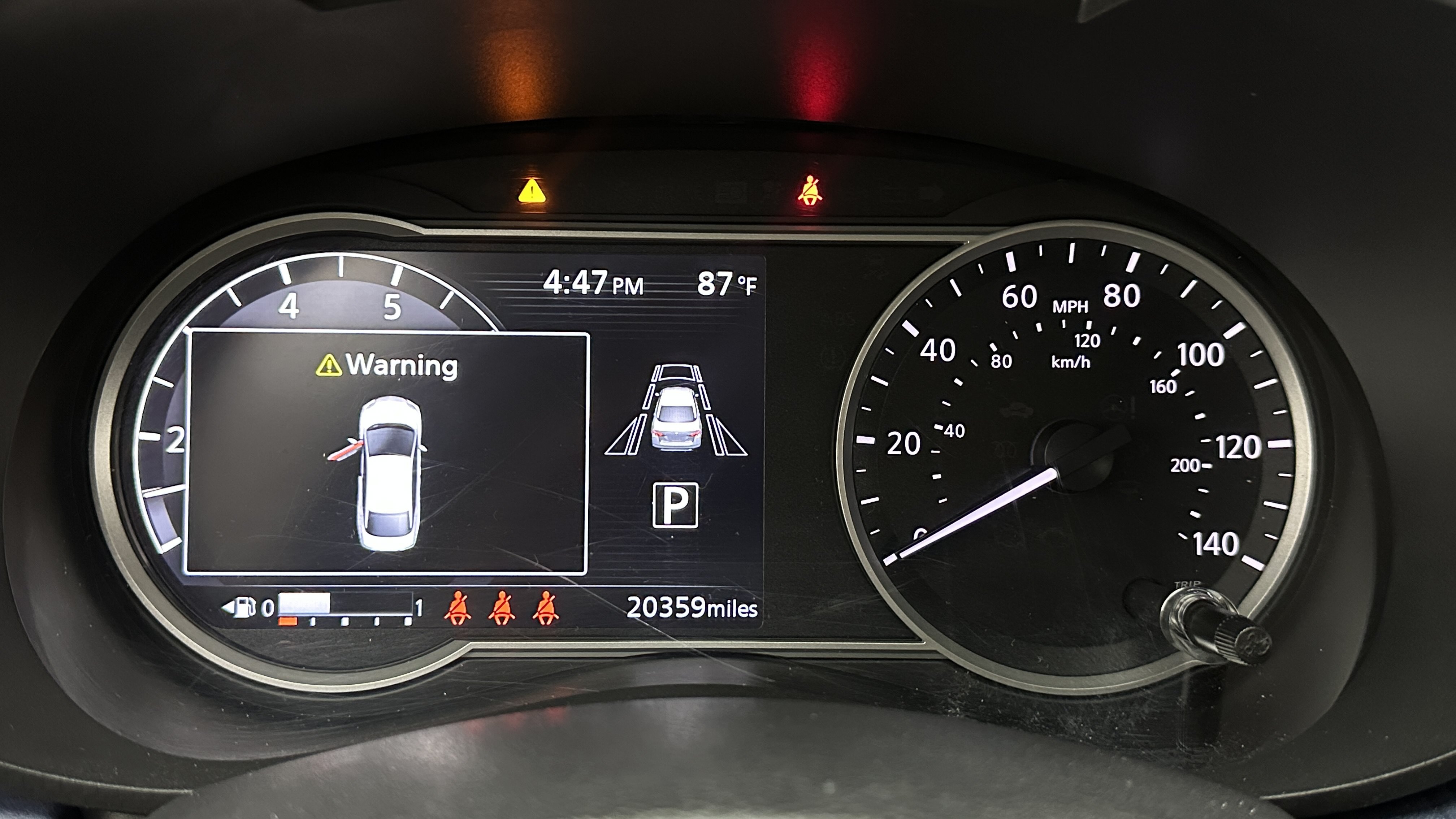 Used 2025 Nissan Versa SV FWD image 18