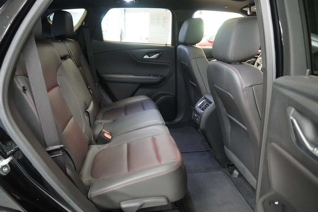 Used 2023 Chevrolet Blazer RS w/ Enhanced Convenience Package AWD/4WD image 34