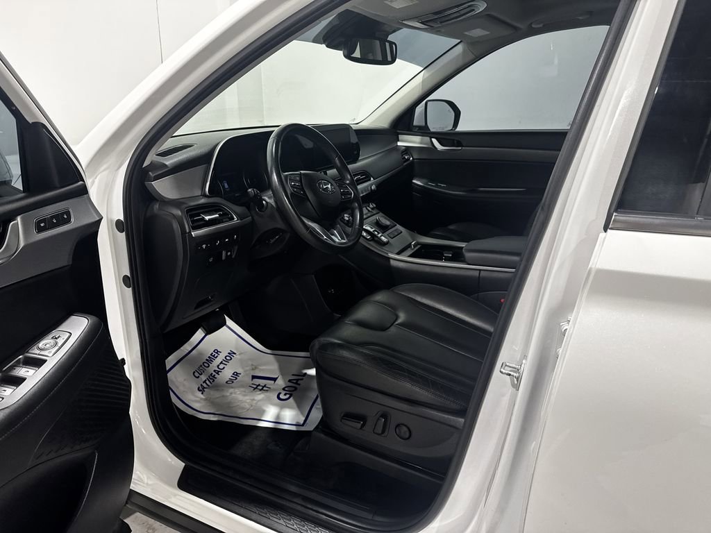 Used 2022 Hyundai Palisade SEL w/ Premium Package image 16