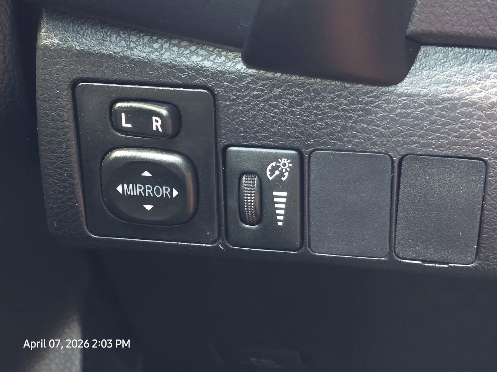 Used 2019 Toyota Corolla SE w/ Carpet Mat Package (TMS) FWD image 29