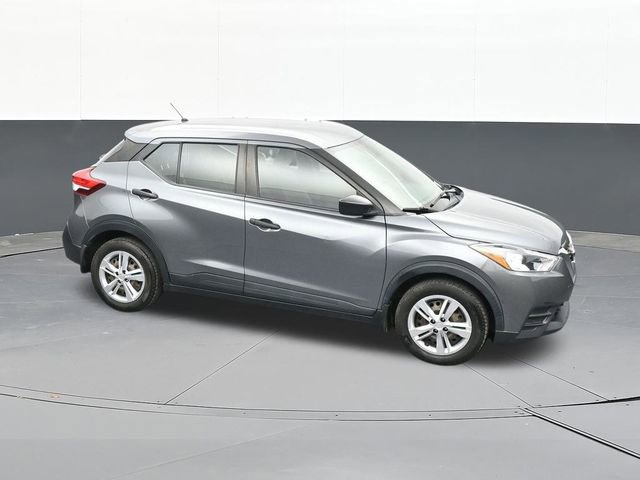 Used 2019 Nissan Kicks S image 60