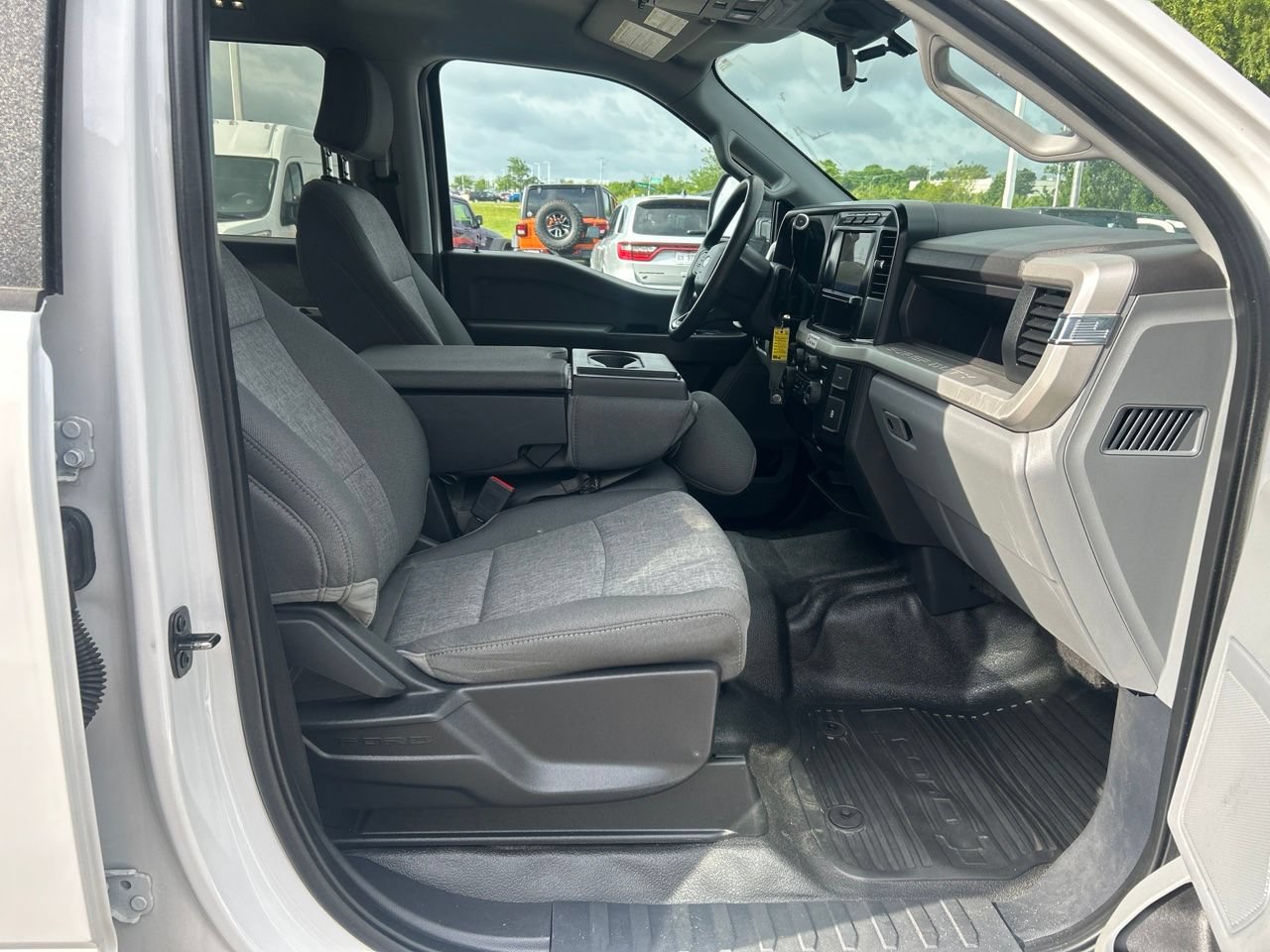 Used 2024 Ford F350 XL w/ XL Off-Road Package AWD/4WD image 16