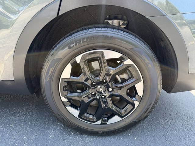 Used 2024 Kia Sorento S w/ Panoramic Sunroof Package FWD image 43