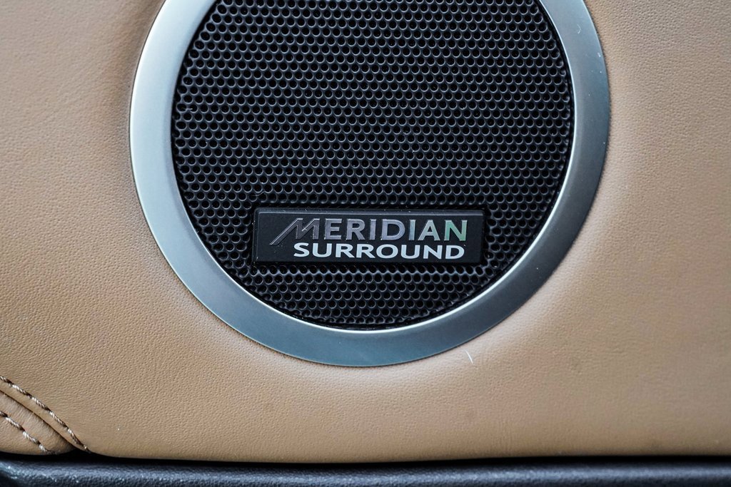 Used 2020 Land Rover Discovery HSE Luxury image 10