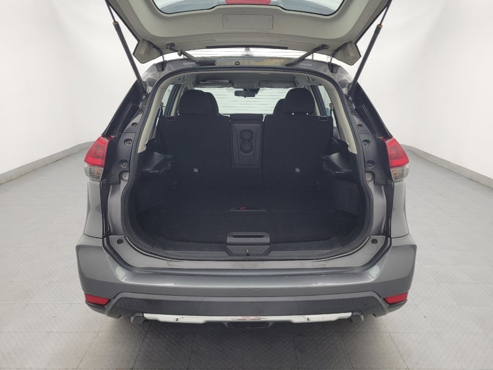 Used 2020 Nissan Rogue S FWD image 29