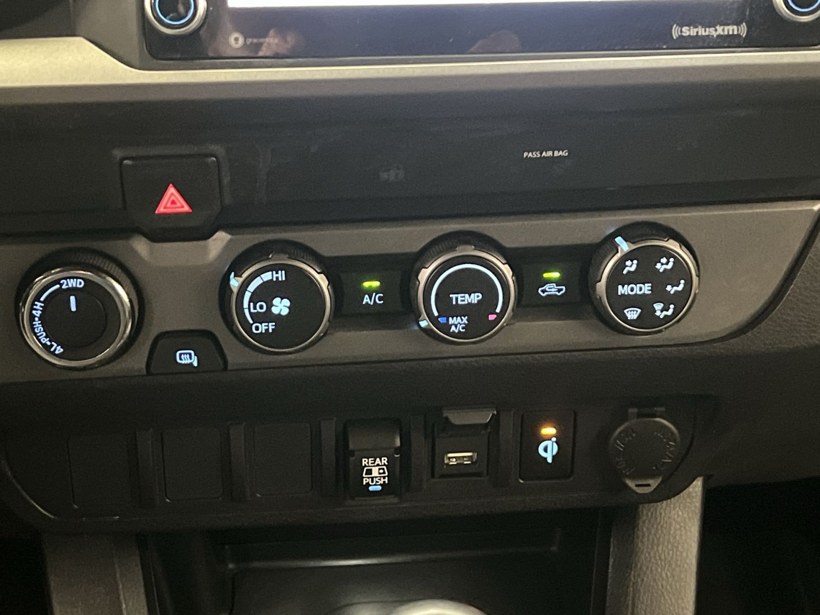 Used 2020 Toyota Tacoma TRD Sport AWD/4WD image 20