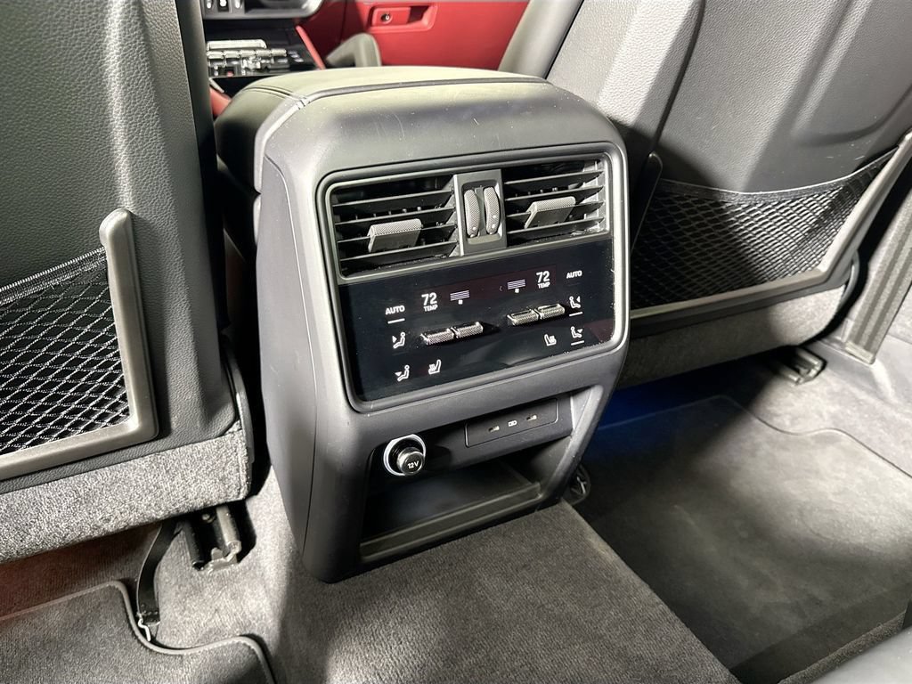 Certified 2024 Porsche Cayenne S AWD/4WD image 20