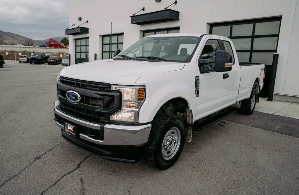 Used 2022 Ford F250 XL w/ Power Equipment Group image 3