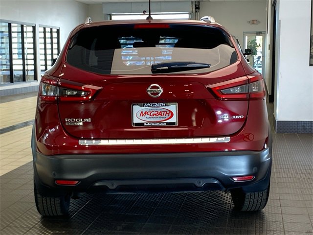 Used 2020 Nissan Rogue Sport SL w/ Premium Package image 5