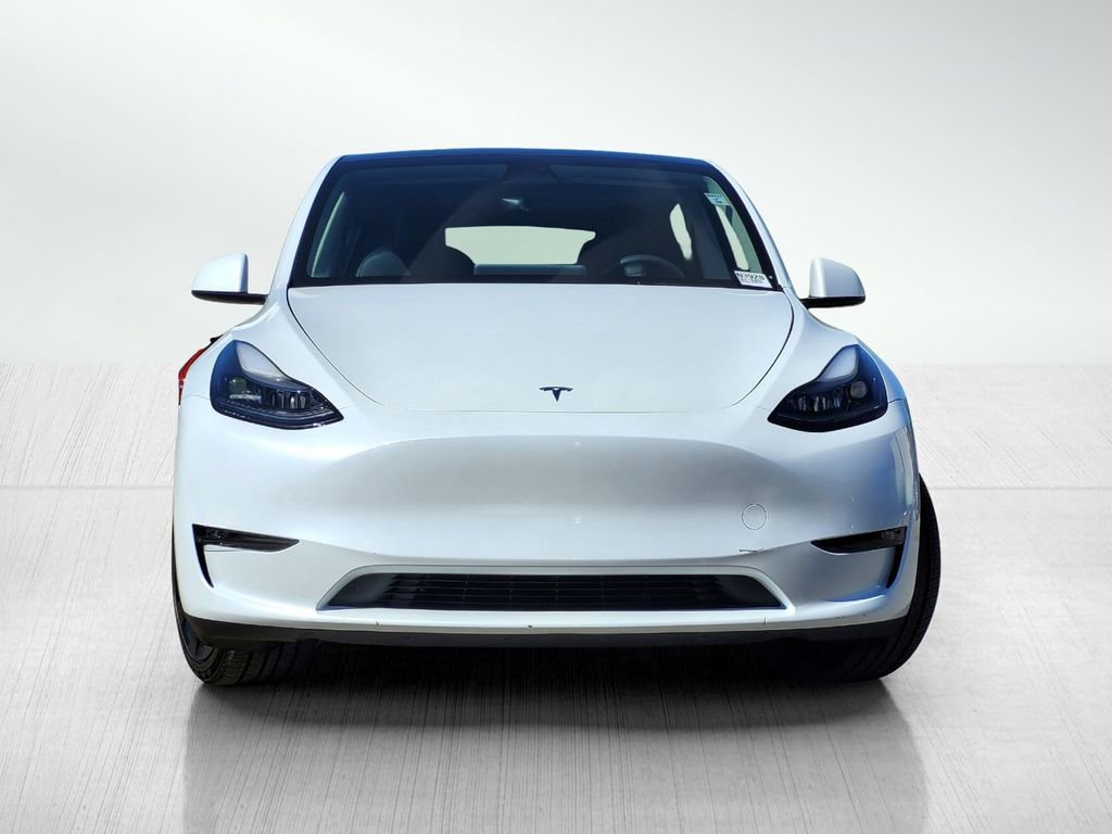 Used 2023 Tesla Model Y Long Range image 2