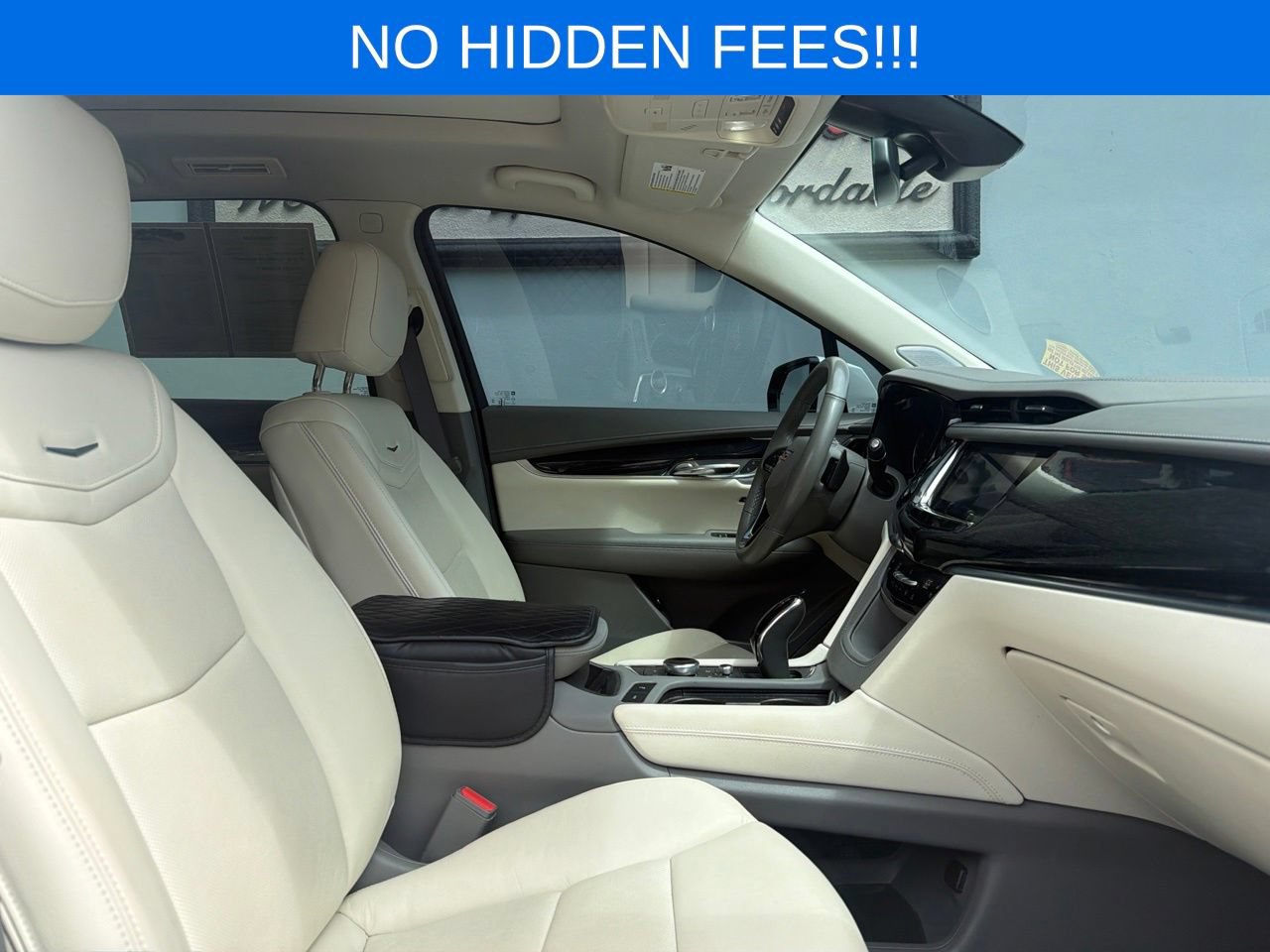 Used 2025 Cadillac XT6 Premium Luxury w/ LPO, Floor Liner Package FWD image 25