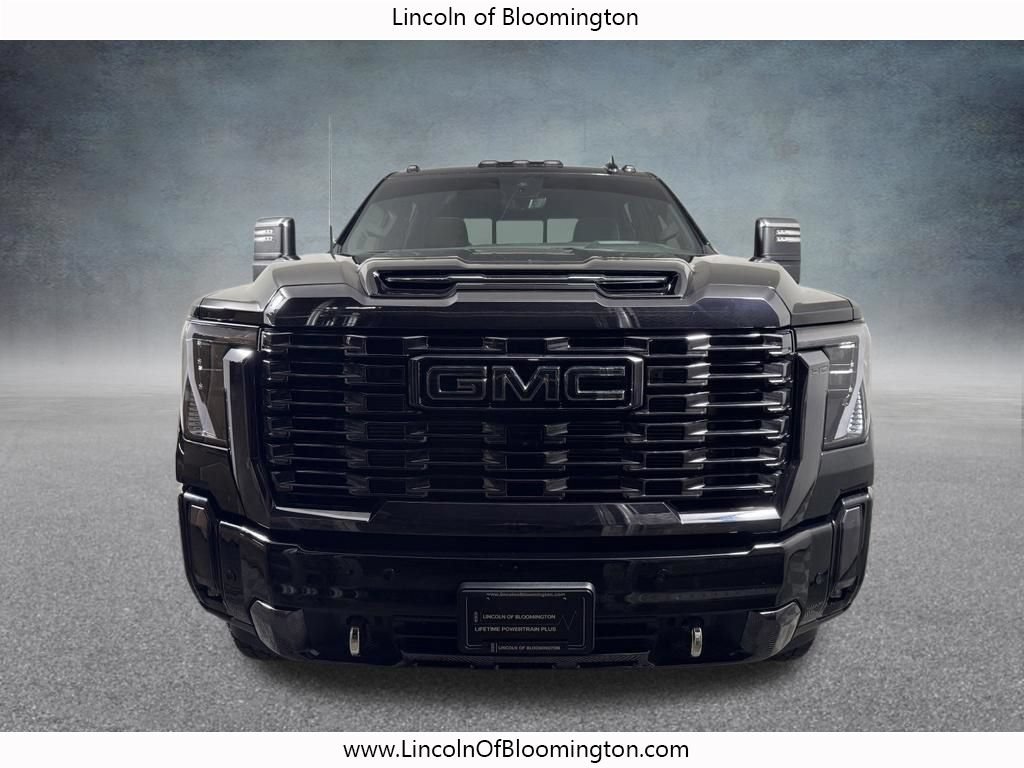 Used 2024 GMC Sierra 3500 Denali Ultimate AWD/4WD image 10