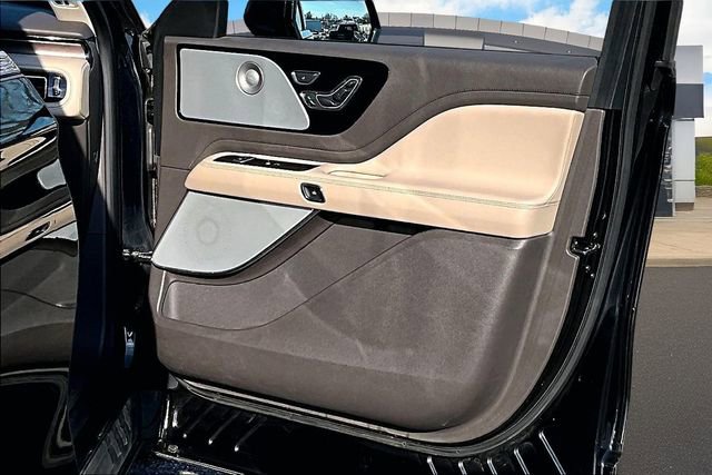 Used 2021 Lincoln Aviator Grand Touring w/ Equipment Group 302A image 19