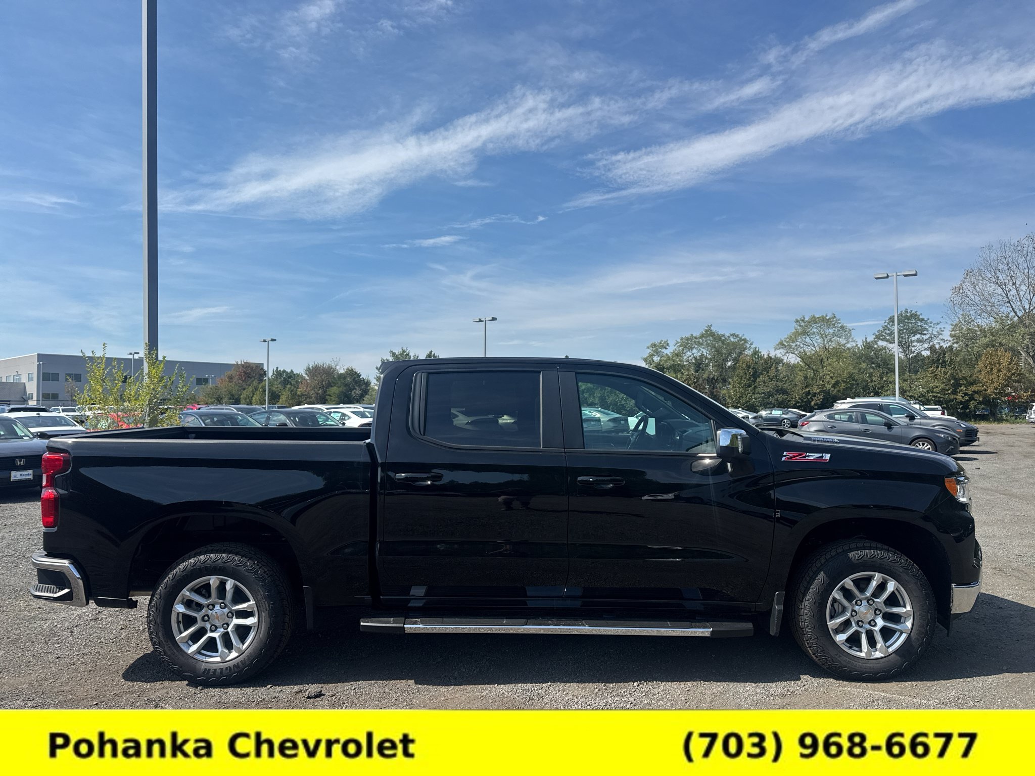 New 2026 Chevrolet Silverado 1500 LT w/ Z71 Off-Road Package AWD/4WD image 8