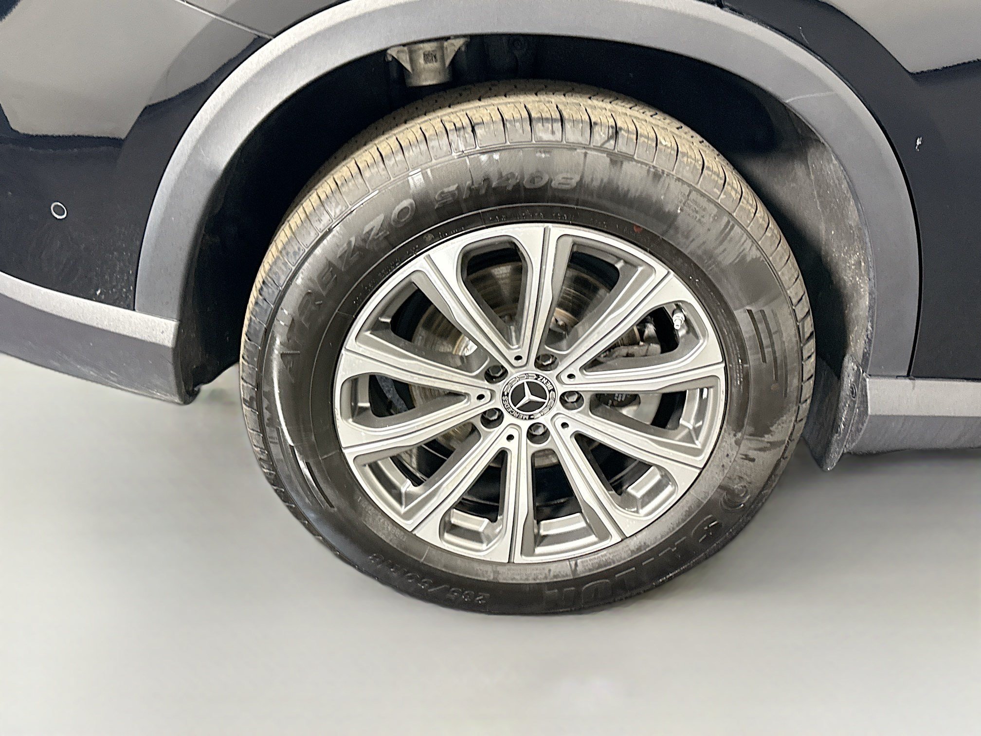 Used 2024 Mercedes-Benz GLC 300 4MATIC image 33