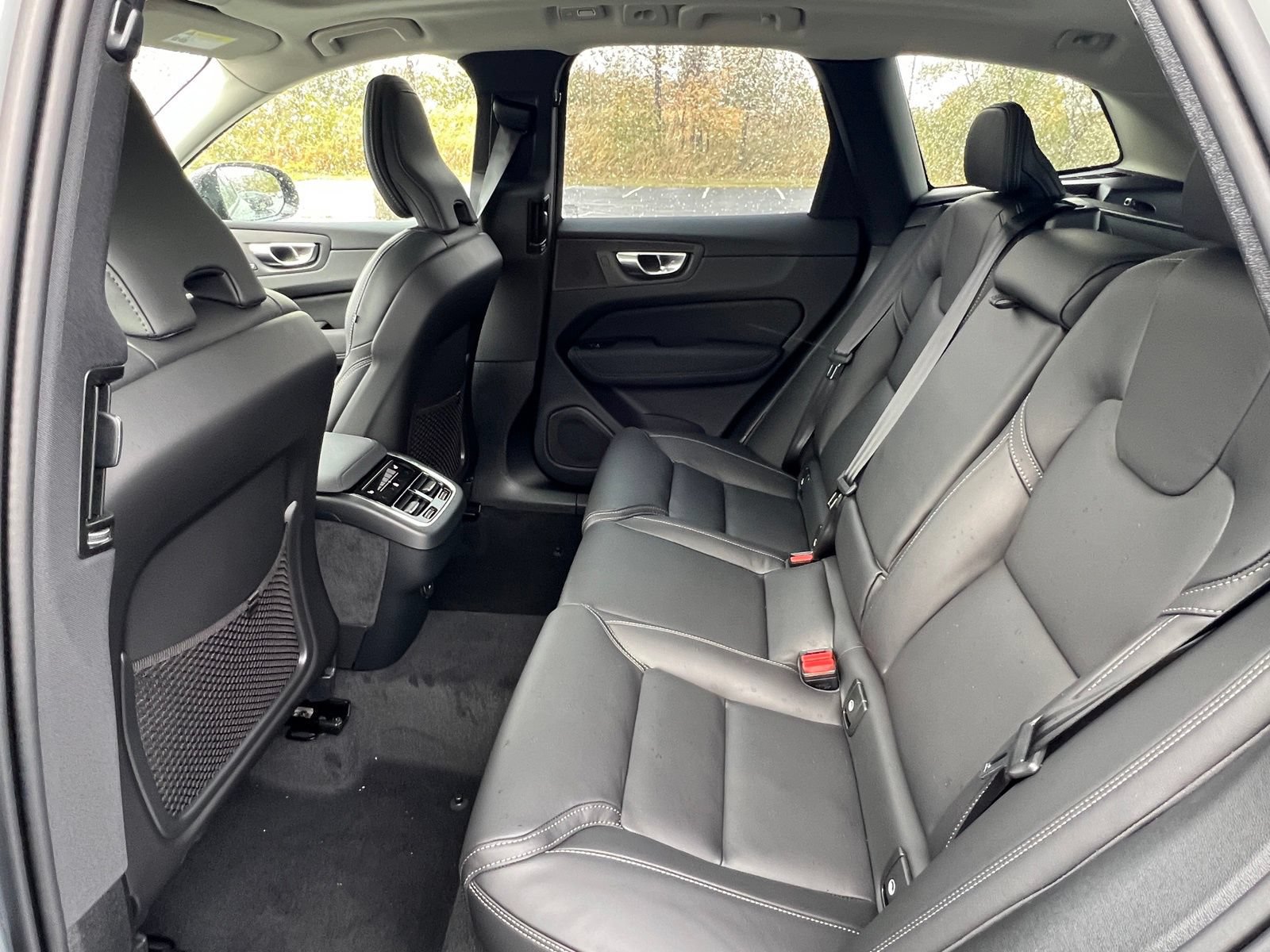 New 2026 Volvo XC60 B5 Plus w/ Protection Package Premier AWD/4WD image 16