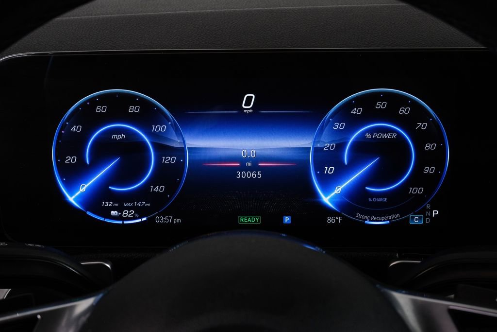 Used 2024 Mercedes-Benz EQB 250+ w/ Winter Package image 16