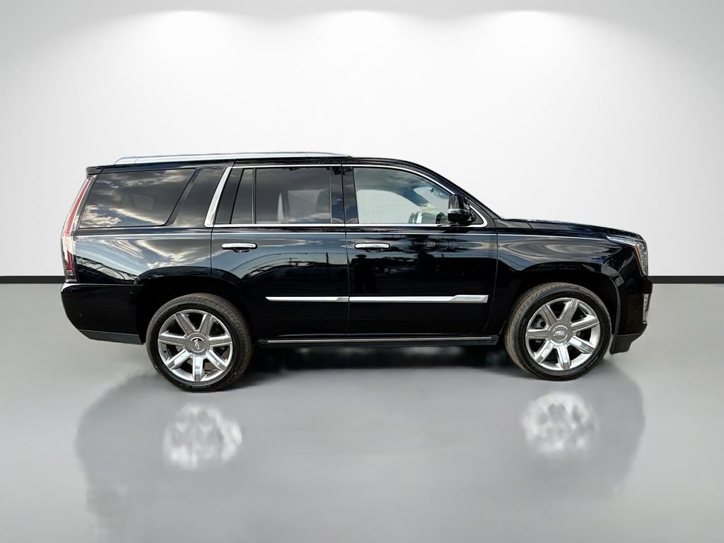 Used 2019 Cadillac Escalade Premium Luxury image 2