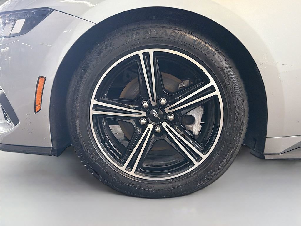 Used 2024 Ford Mustang Premium image 28