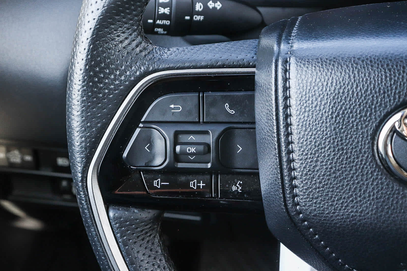 Used 2023 Toyota Tundra Limited image 19