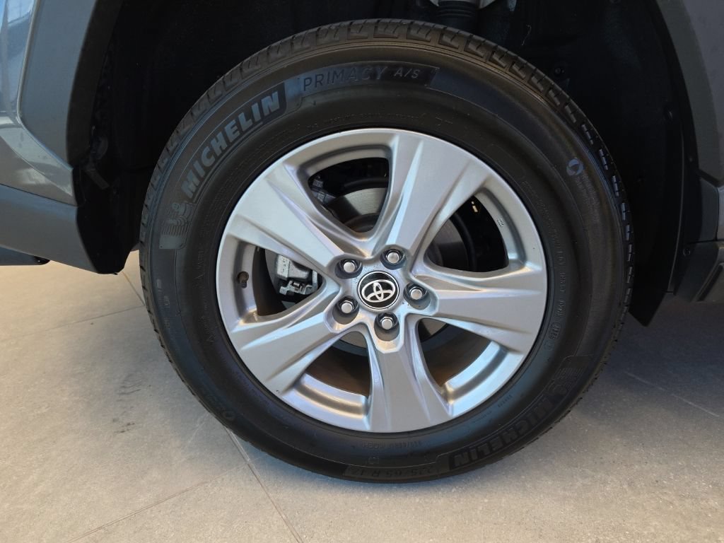 Used 2025 Toyota RAV4 XLE w/ Convenience Package FWD image 67