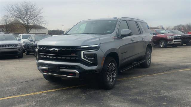 Used 2025 Chevrolet Suburban Z71 AWD/4WD image 4